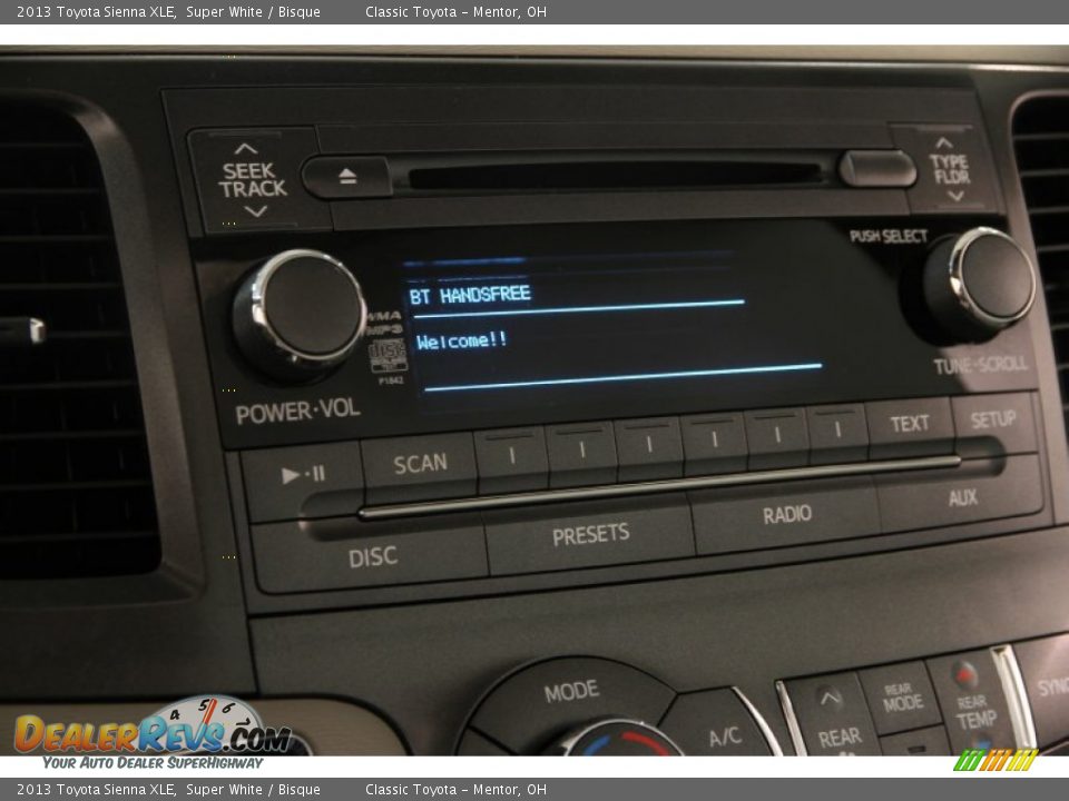 2013 Toyota Sienna XLE Super White / Bisque Photo #10