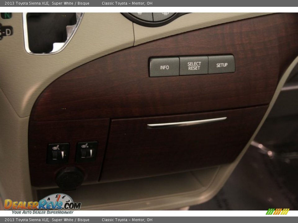 2013 Toyota Sienna XLE Super White / Bisque Photo #11