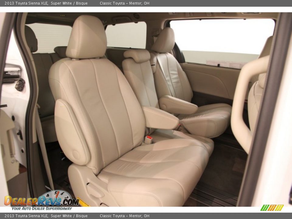 2013 Toyota Sienna XLE Super White / Bisque Photo #17