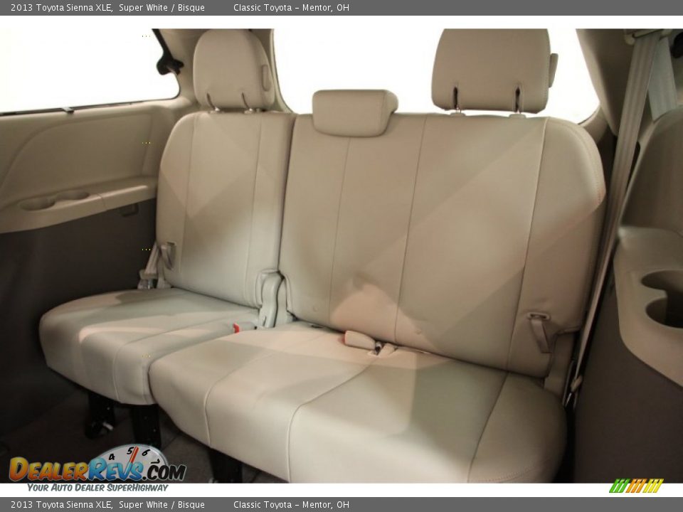2013 Toyota Sienna XLE Super White / Bisque Photo #19