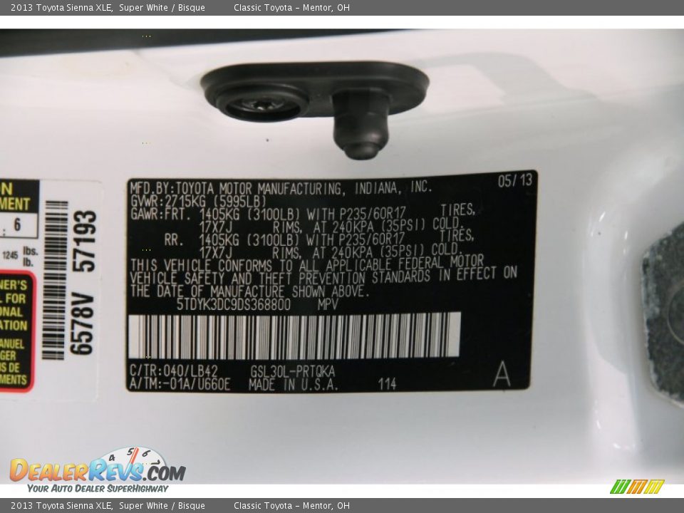 2013 Toyota Sienna XLE Super White / Bisque Photo #22