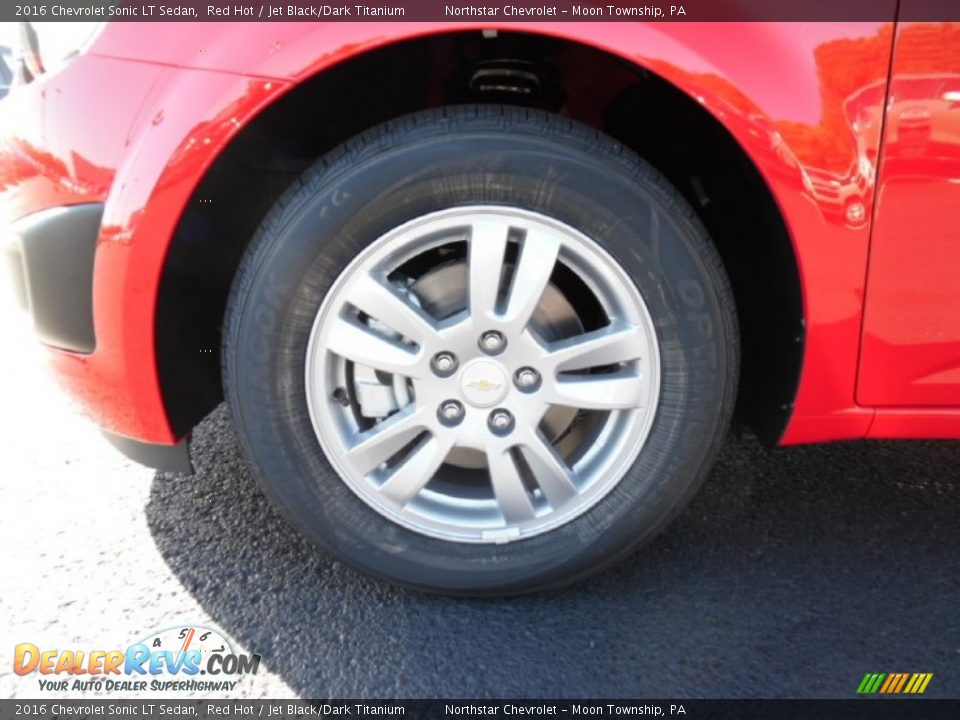 2016 Chevrolet Sonic LT Sedan Red Hot / Jet Black/Dark Titanium Photo #10