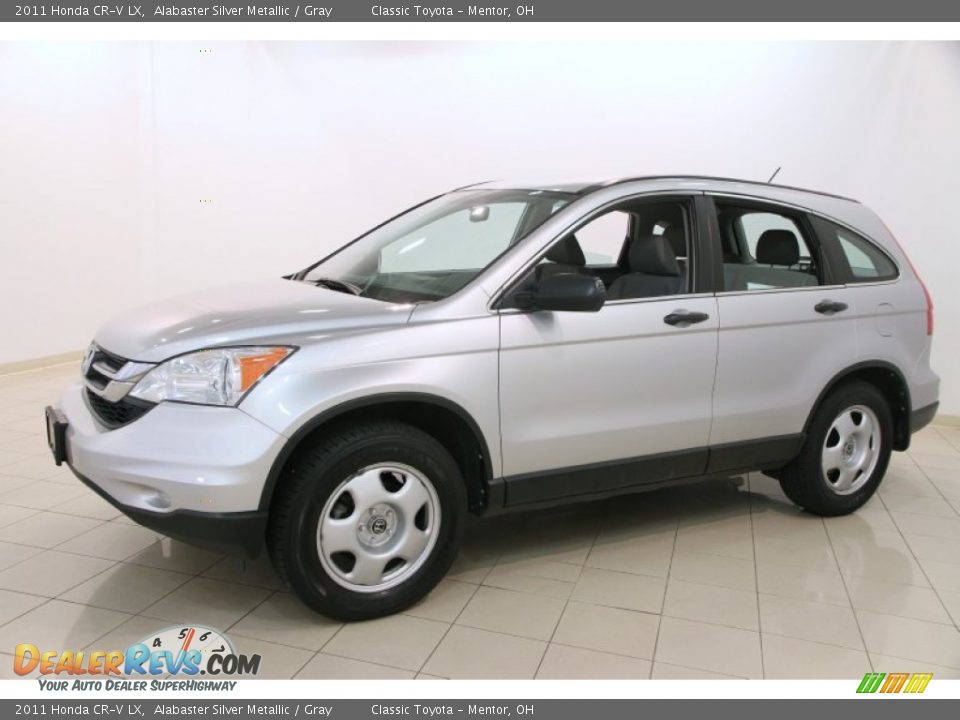 Front 3/4 View of 2011 Honda CR-V LX Photo #3