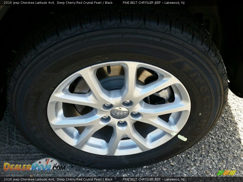 2016 Jeep Cherokee Latitude 4x4 Deep Cherry Red Crystal Pearl / Black Photo #5
