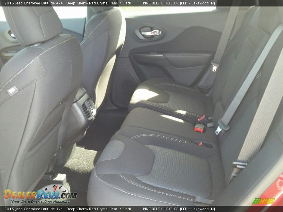2016 Jeep Cherokee Latitude 4x4 Deep Cherry Red Crystal Pearl / Black Photo #6