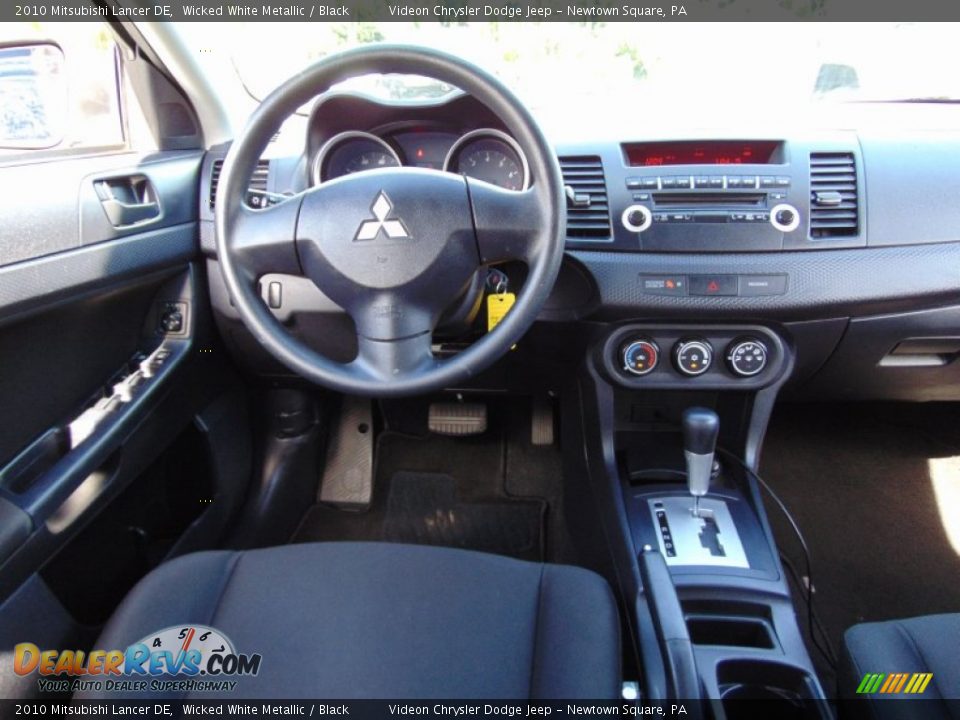 2010 Mitsubishi Lancer DE Wicked White Metallic / Black Photo #15
