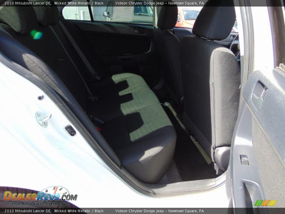 2010 Mitsubishi Lancer DE Wicked White Metallic / Black Photo #20