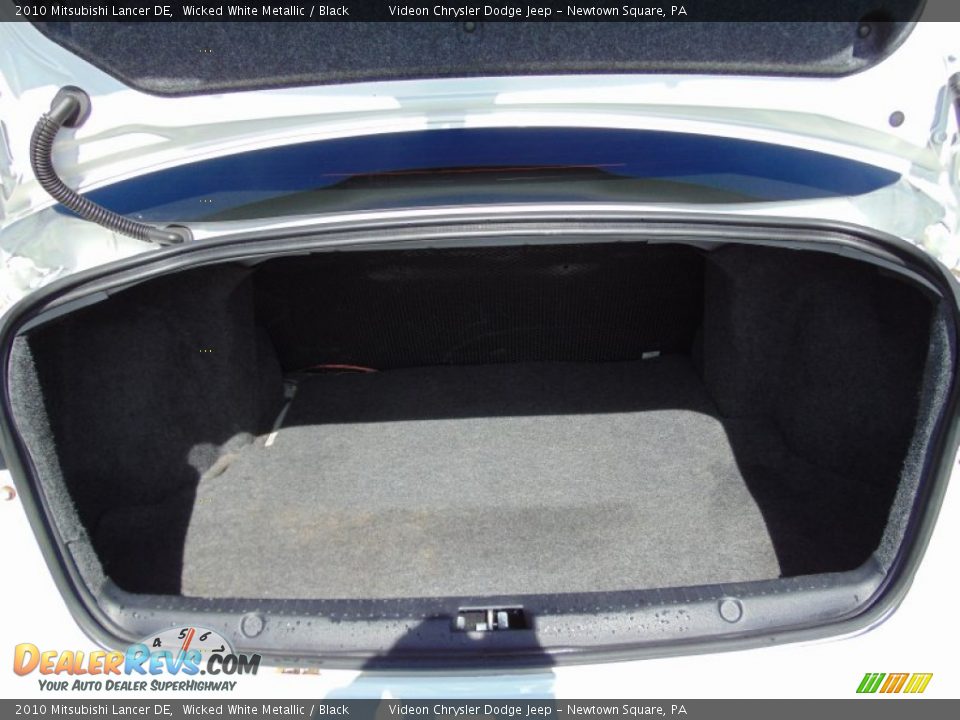 2010 Mitsubishi Lancer DE Wicked White Metallic / Black Photo #21