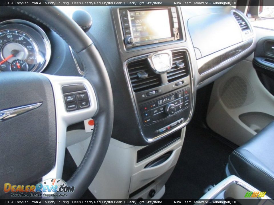 2014 Chrysler Town & Country Touring Deep Cherry Red Crystal Pearl / Black/Light Graystone Photo #15