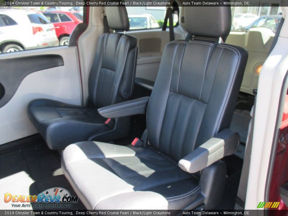 2014 Chrysler Town & Country Touring Deep Cherry Red Crystal Pearl / Black/Light Graystone Photo #21