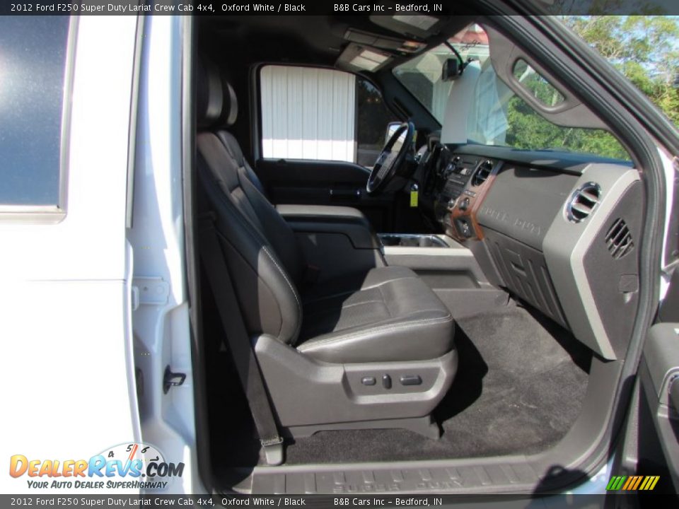 2012 Ford F250 Super Duty Lariat Crew Cab 4x4 Oxford White / Black Photo #24