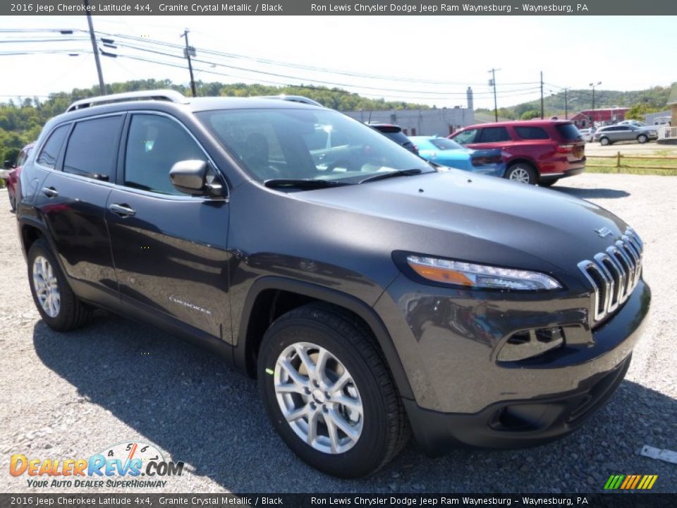 2016 Jeep Cherokee Latitude 4x4 Granite Crystal Metallic / Black Photo #11