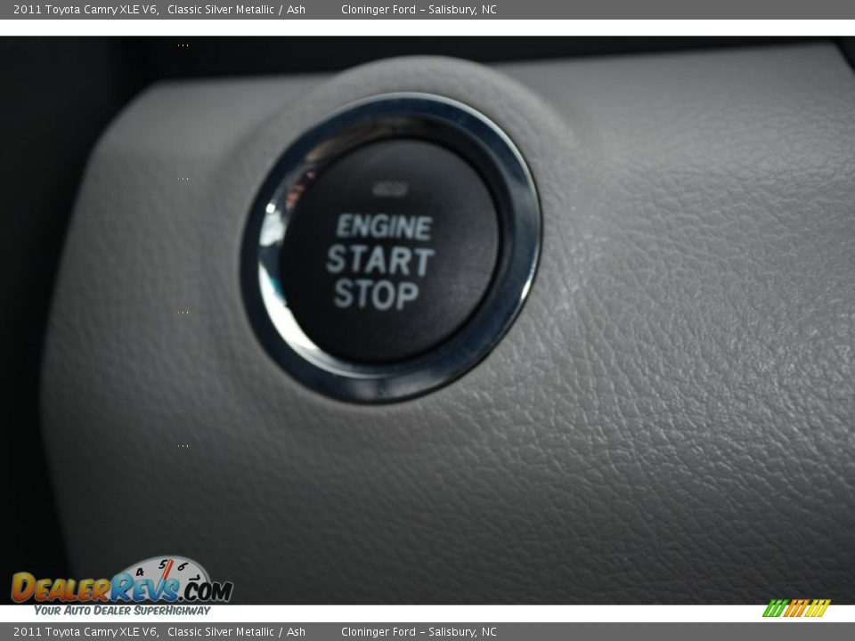 2011 Toyota Camry XLE V6 Classic Silver Metallic / Ash Photo #27