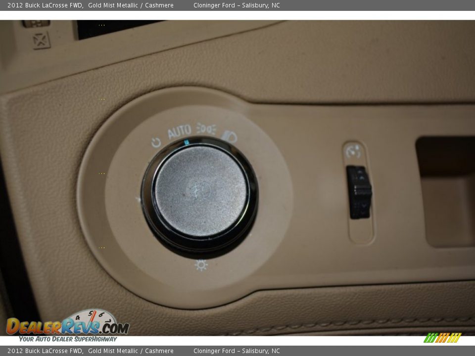 2012 Buick LaCrosse FWD Gold Mist Metallic / Cashmere Photo #27