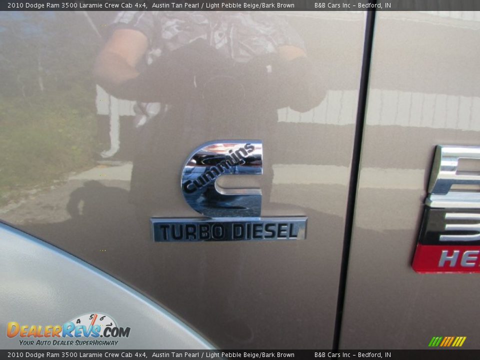2010 Dodge Ram 3500 Laramie Crew Cab 4x4 Austin Tan Pearl / Light Pebble Beige/Bark Brown Photo #11