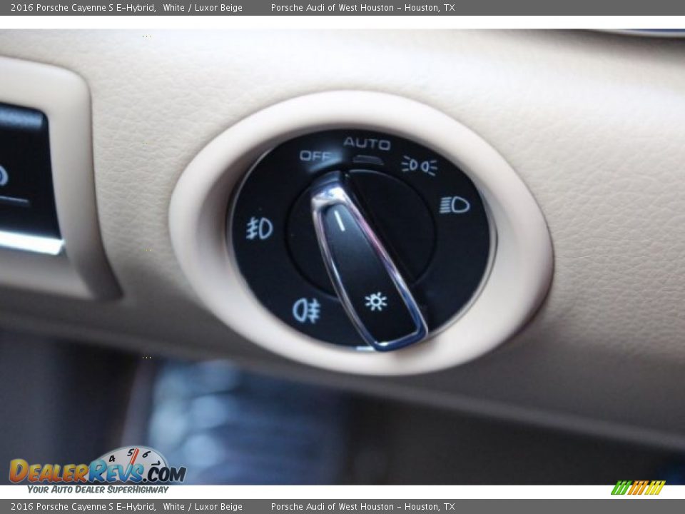 2016 Porsche Cayenne S E-Hybrid White / Luxor Beige Photo #33