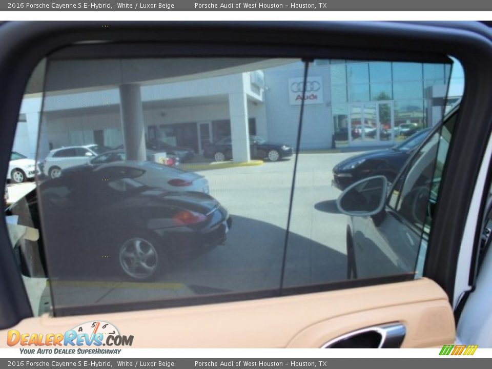 2016 Porsche Cayenne S E-Hybrid White / Luxor Beige Photo #36