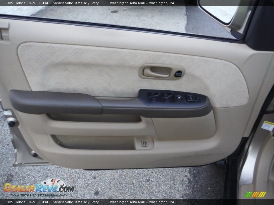 2005 Honda CR-V EX 4WD Sahara Sand Metallic / Ivory Photo #12