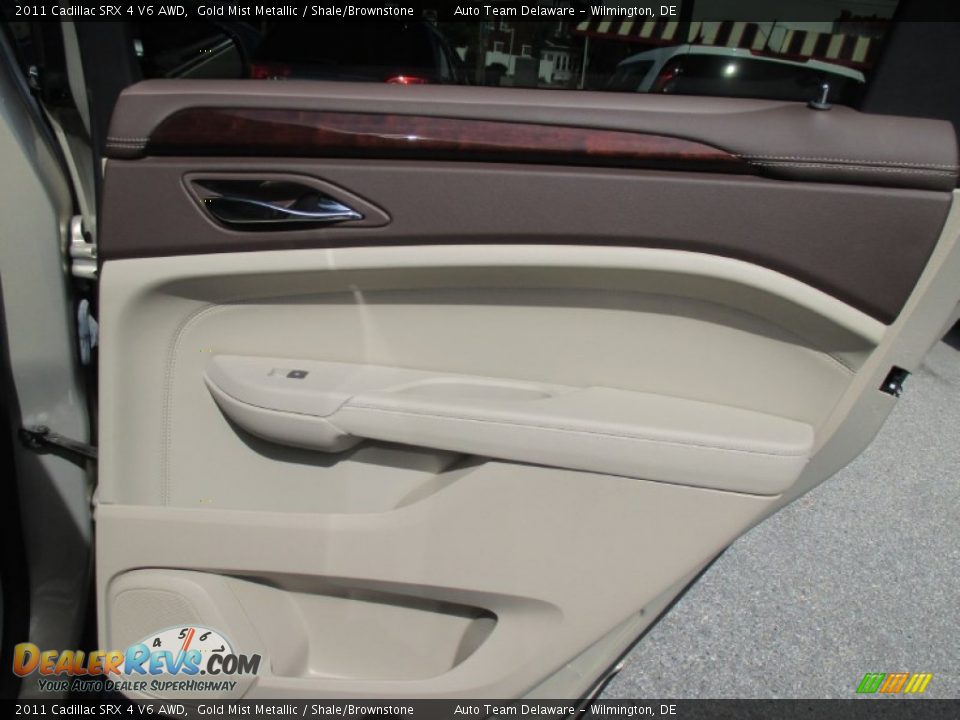 2011 Cadillac SRX 4 V6 AWD Gold Mist Metallic / Shale/Brownstone Photo #32