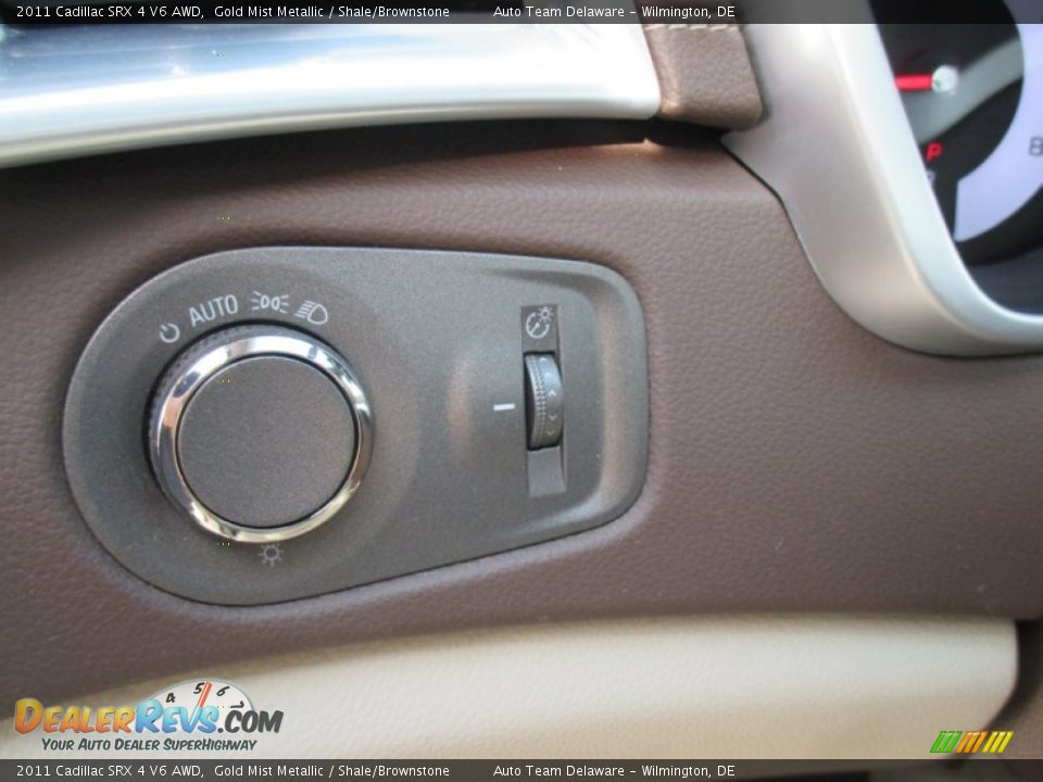 2011 Cadillac SRX 4 V6 AWD Gold Mist Metallic / Shale/Brownstone Photo #36
