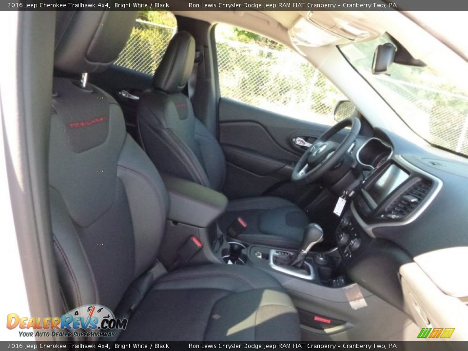 2016 Jeep Cherokee Trailhawk 4x4 Bright White / Black Photo #8