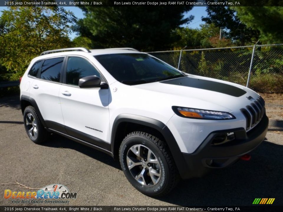 2016 Jeep Cherokee Trailhawk 4x4 Bright White / Black Photo #10