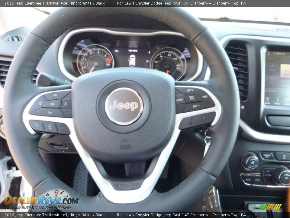 2016 Jeep Cherokee Trailhawk 4x4 Bright White / Black Photo #14