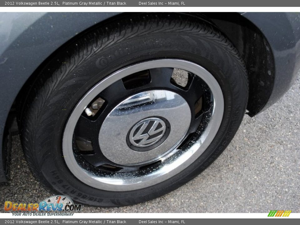 2012 Volkswagen Beetle 2.5L Platinum Gray Metallic / Titan Black Photo #11