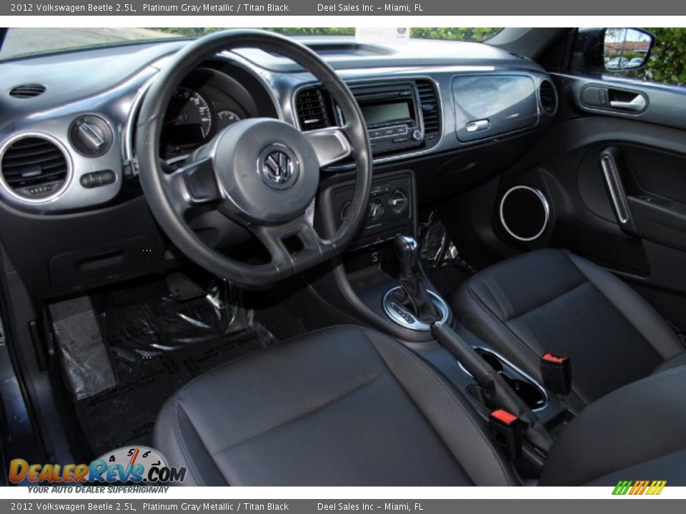 Titan Black Interior - 2012 Volkswagen Beetle 2.5L Photo #14