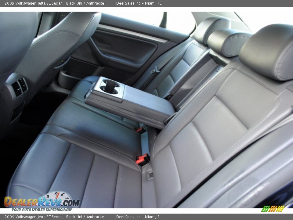2009 Volkswagen Jetta SE Sedan Black Uni / Anthracite Photo #12