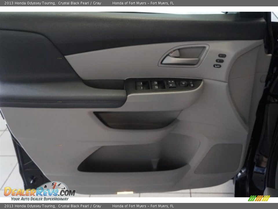 2013 Honda Odyssey Touring Crystal Black Pearl / Gray Photo #9