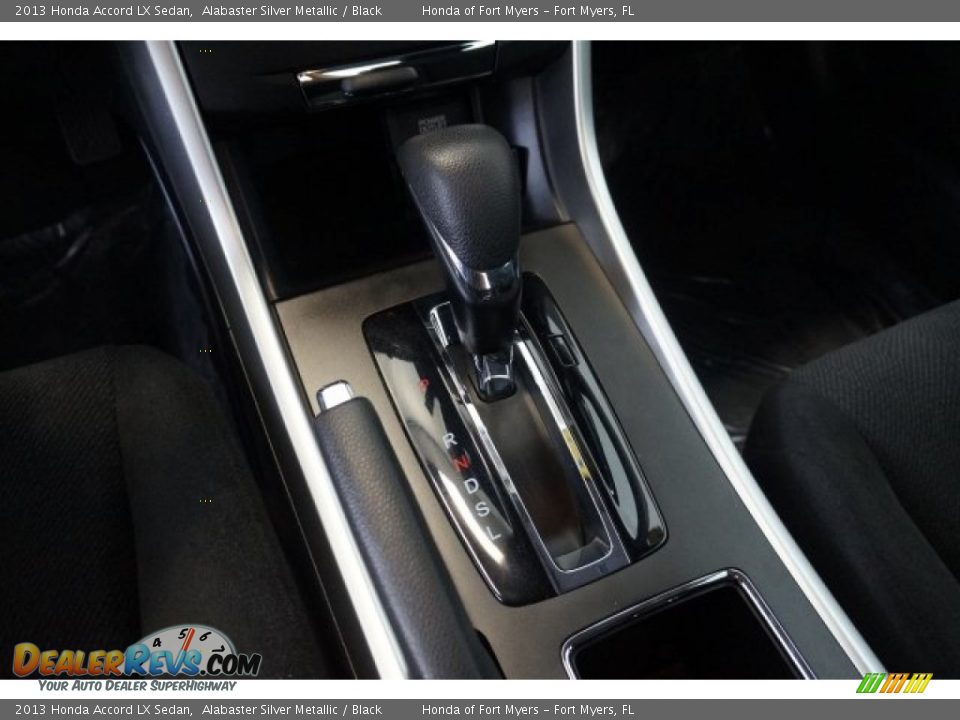 2013 Honda Accord LX Sedan Alabaster Silver Metallic / Black Photo #14