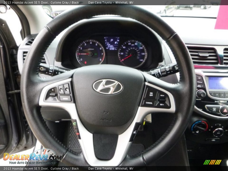 2013 Hyundai Accent SE 5 Door Cyclone Gray / Black Photo #15