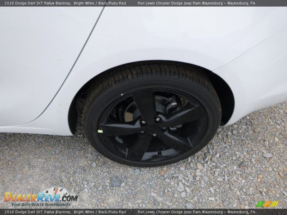 2016 Dodge Dart SXT Rallye Blacktop Bright White / Black/Ruby Red Photo #17