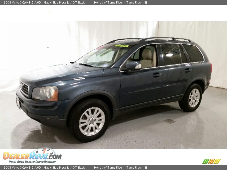 Front 3/4 View of 2008 Volvo XC90 3.2 AWD Photo #17