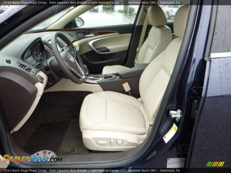 Front Seat of 2016 Buick Regal Regal Group Photo #12