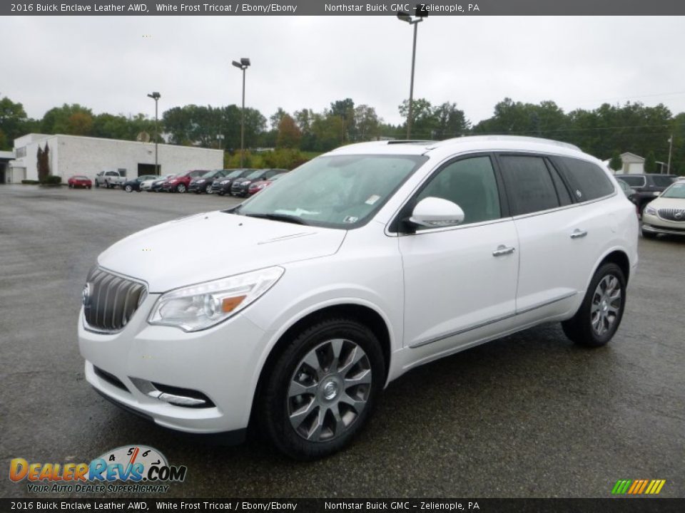 Front 3/4 View of 2016 Buick Enclave Leather AWD Photo #1