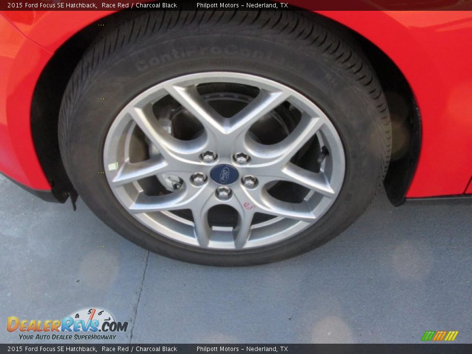 2015 Ford Focus SE Hatchback Race Red / Charcoal Black Photo #11