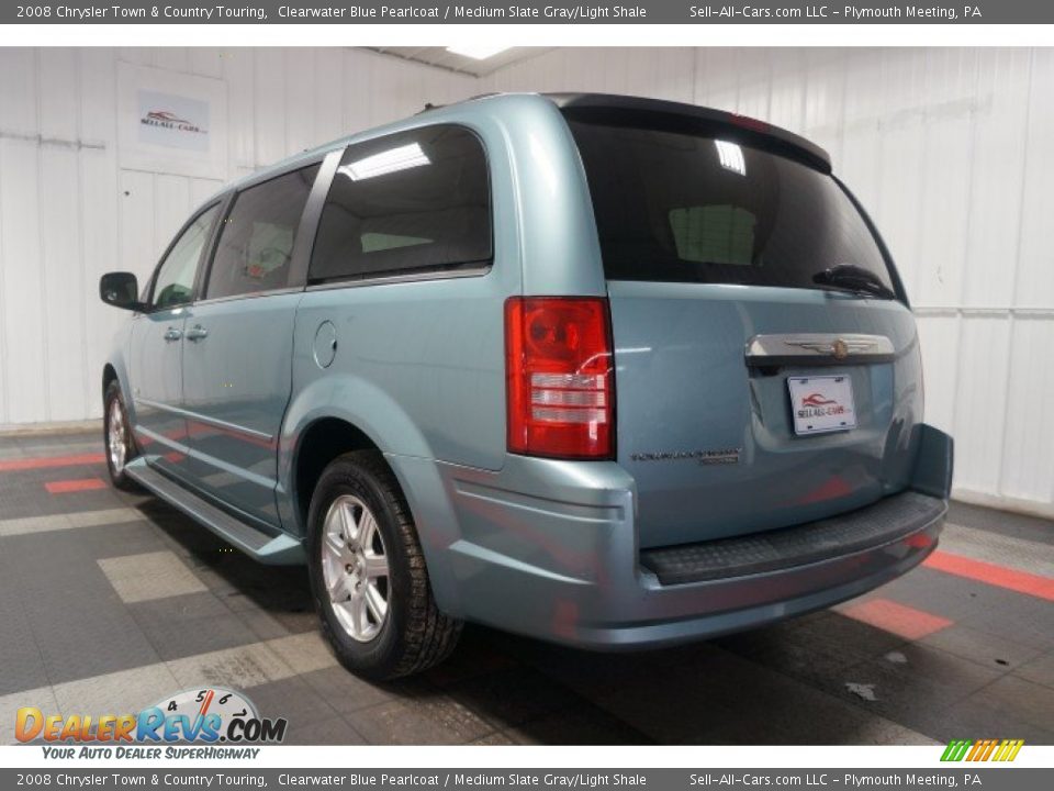 2008 Chrysler Town & Country Touring Clearwater Blue Pearlcoat / Medium Slate Gray/Light Shale Photo #10