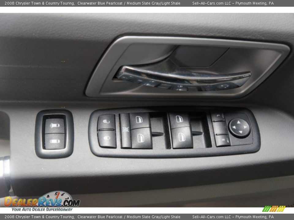 2008 Chrysler Town & Country Touring Clearwater Blue Pearlcoat / Medium Slate Gray/Light Shale Photo #13