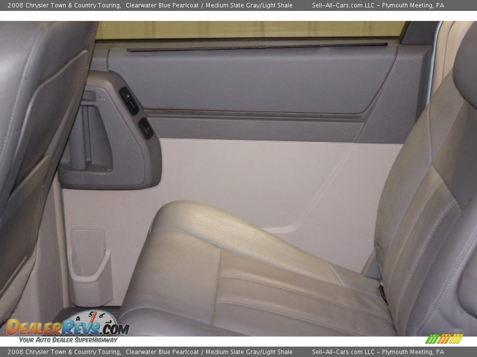 2008 Chrysler Town & Country Touring Clearwater Blue Pearlcoat / Medium Slate Gray/Light Shale Photo #15