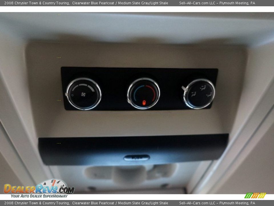 2008 Chrysler Town & Country Touring Clearwater Blue Pearlcoat / Medium Slate Gray/Light Shale Photo #22