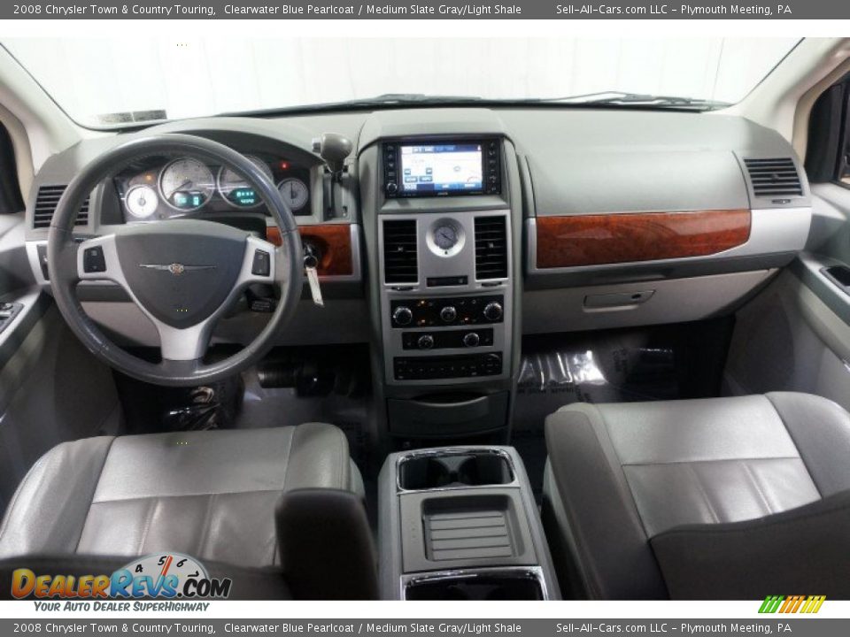 2008 Chrysler Town & Country Touring Clearwater Blue Pearlcoat / Medium Slate Gray/Light Shale Photo #25