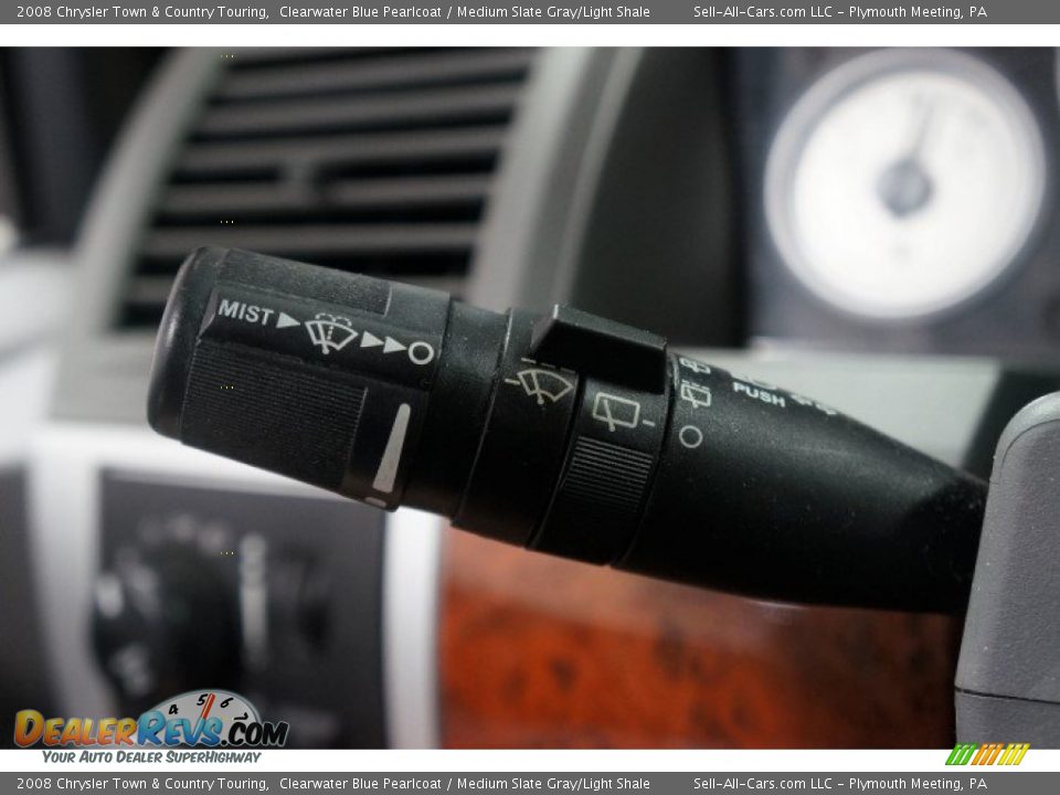 2008 Chrysler Town & Country Touring Clearwater Blue Pearlcoat / Medium Slate Gray/Light Shale Photo #27