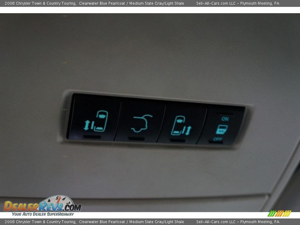 2008 Chrysler Town & Country Touring Clearwater Blue Pearlcoat / Medium Slate Gray/Light Shale Photo #35
