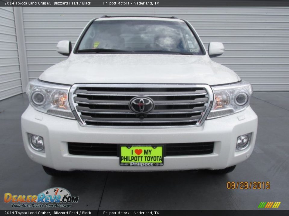 2014 Toyota Land Cruiser Blizzard Pearl / Black Photo #5