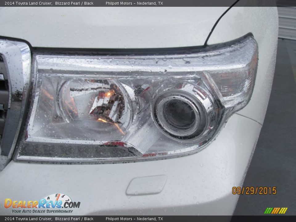 2014 Toyota Land Cruiser Blizzard Pearl / Black Photo #6