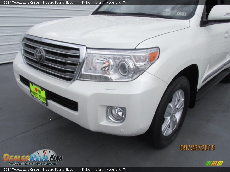 2014 Toyota Land Cruiser Blizzard Pearl / Black Photo #7