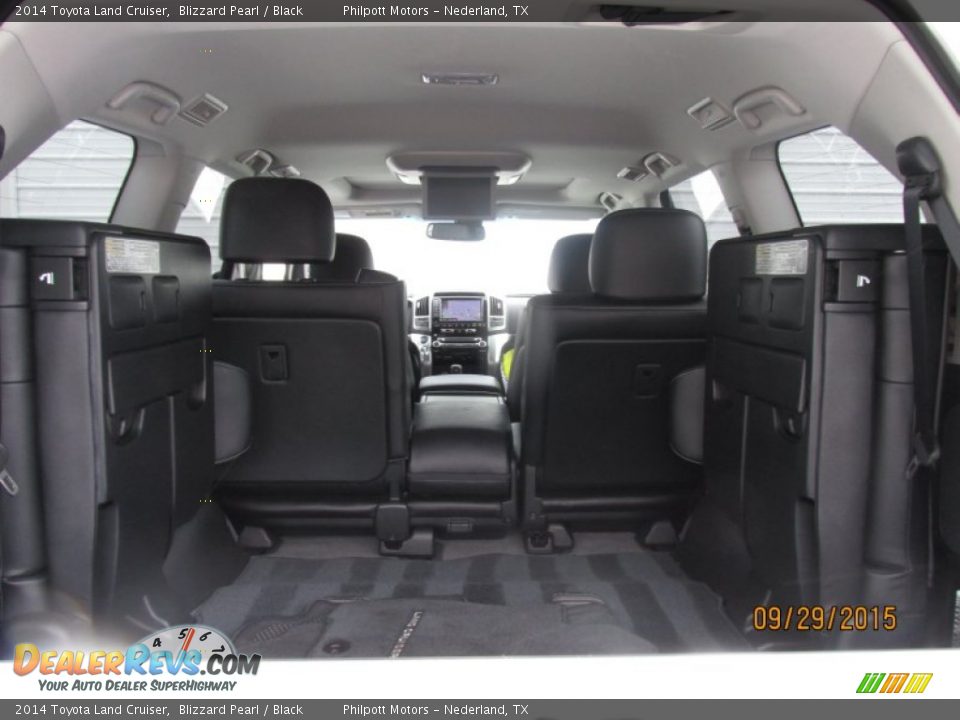 2014 Toyota Land Cruiser Blizzard Pearl / Black Photo #20