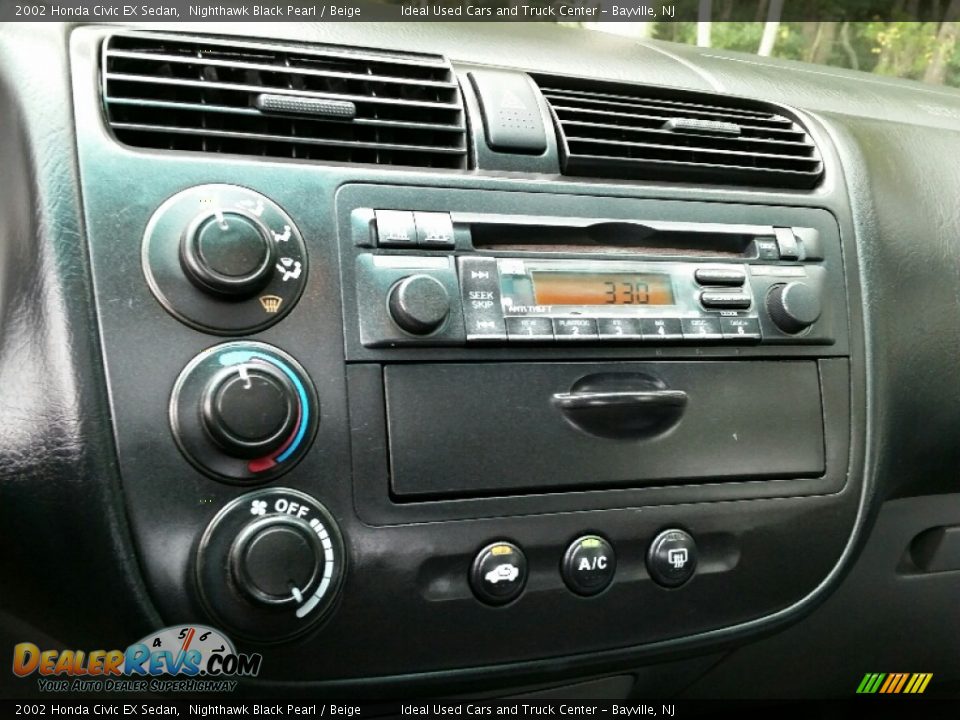 2002 Honda Civic EX Sedan Nighthawk Black Pearl / Beige Photo #14